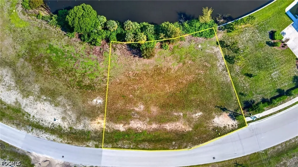 1483 SW 6th Terrace Cape Coral FL 33991