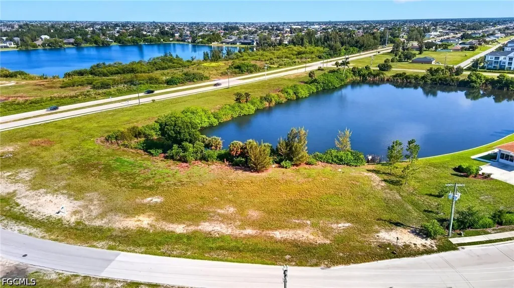 1483 SW 6th Terrace Cape Coral FL 33991