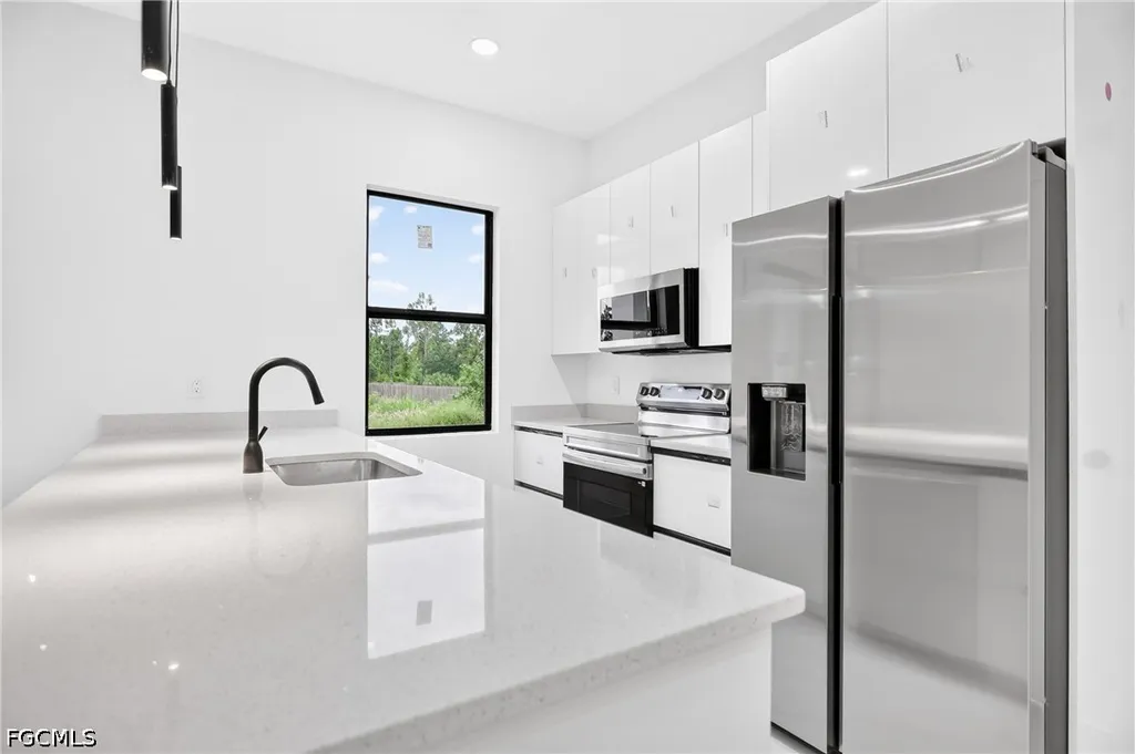1156 Damen Street E Lehigh Acres FL 33974