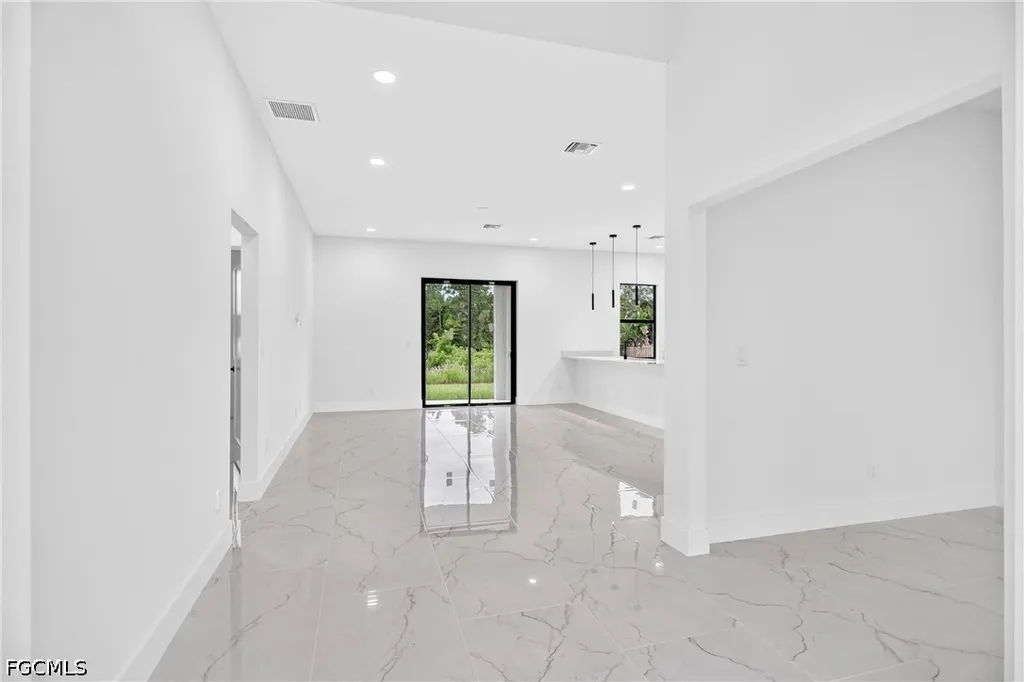 1156 Damen Street E Lehigh Acres FL 33974