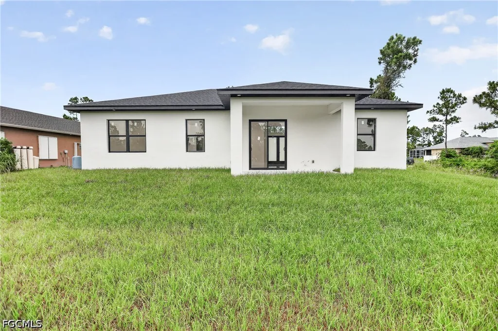 1156 Damen Street E Lehigh Acres FL 33974