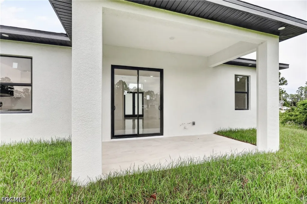 1156 Damen Street E Lehigh Acres FL 33974