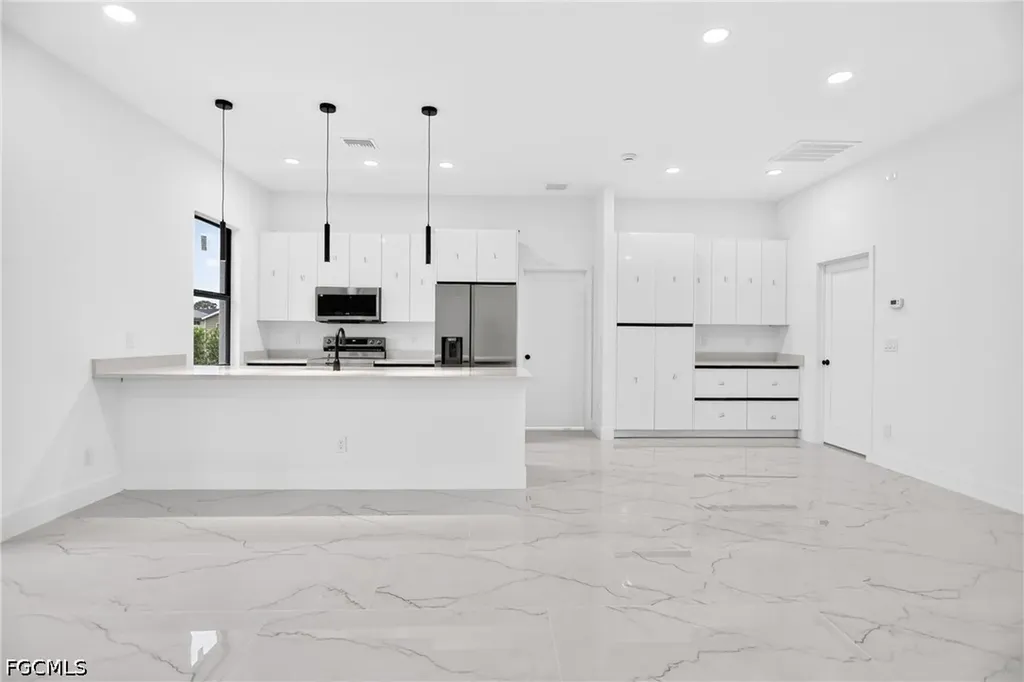 1156 Damen Street E Lehigh Acres FL 33974