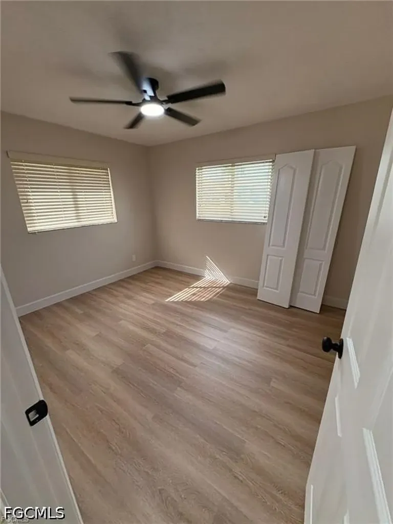1124 SE 4th Street Cape Coral FL 33990