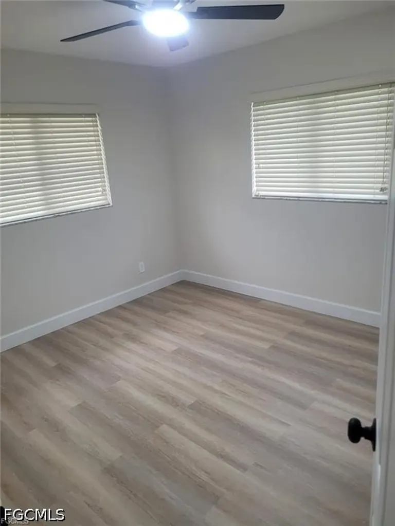 1124 SE 4th Street Cape Coral FL 33990
