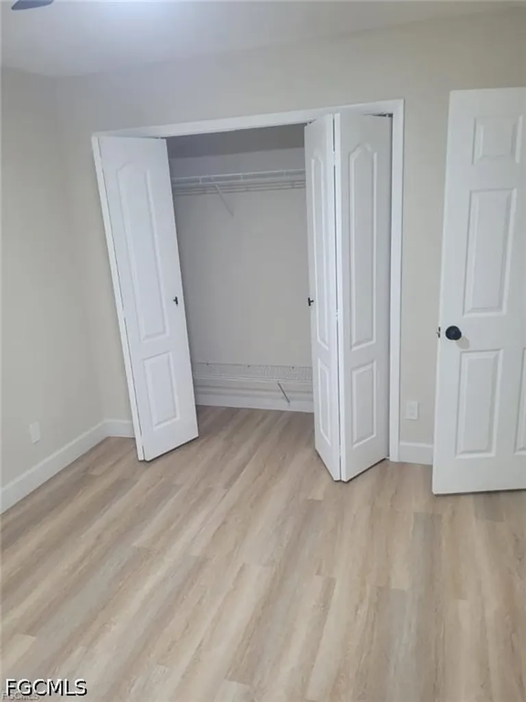 1124 SE 4th Street Cape Coral FL 33990