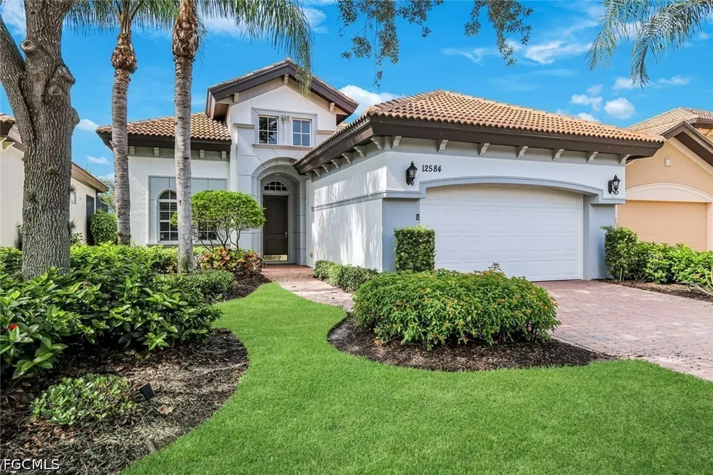 Estero FL, 12584 Grandezza Circle