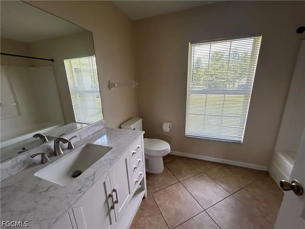 6012 Thrush Avenue Fort Myers FL 33905