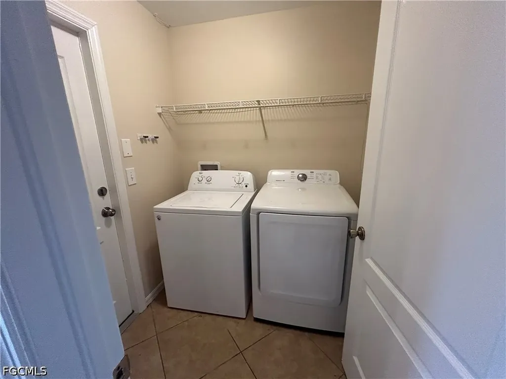 6012 Thrush Avenue Fort Myers FL 33905
