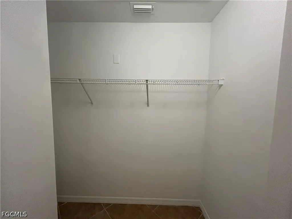 6012 Thrush Avenue Fort Myers FL 33905