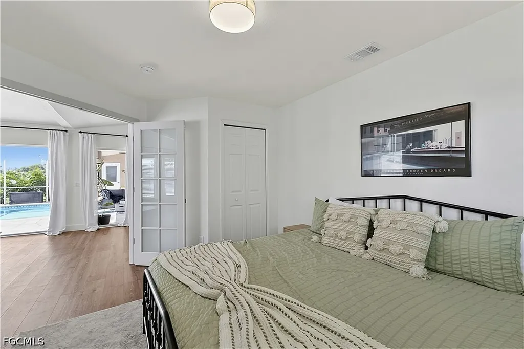 17 SE 15th Avenue Cape Coral FL 33990