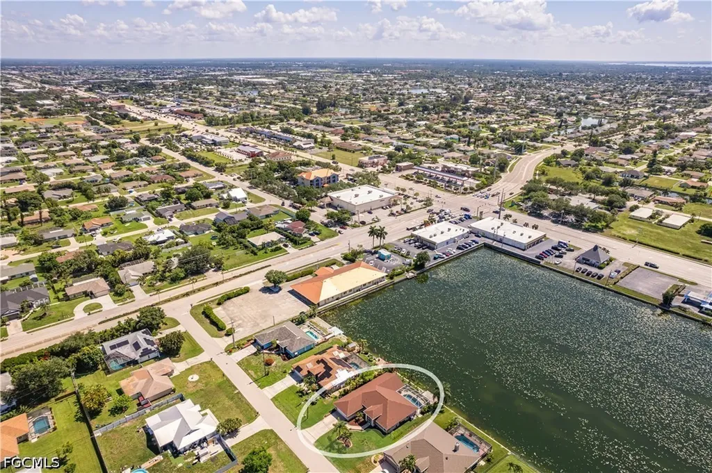 17 SE 15th Avenue Cape Coral FL 33990