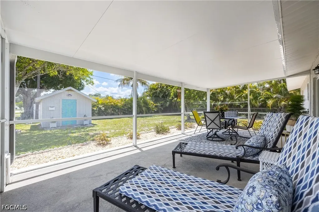2138 Dominica Avenue Fort Myers FL 33905
