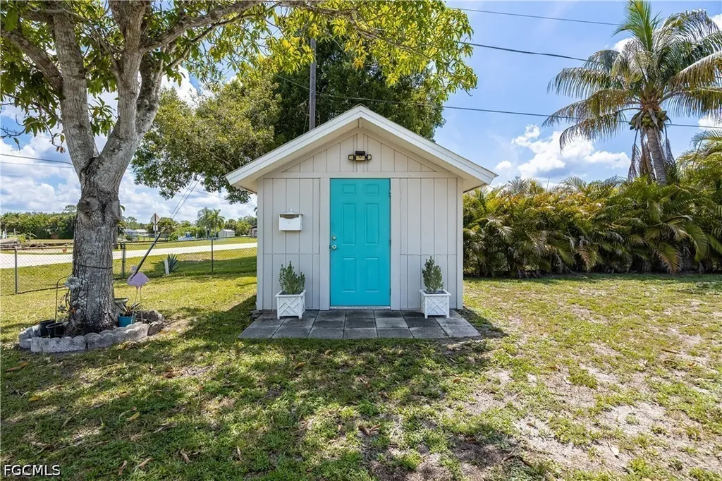 2138 Dominica Avenue Fort Myers FL 33905