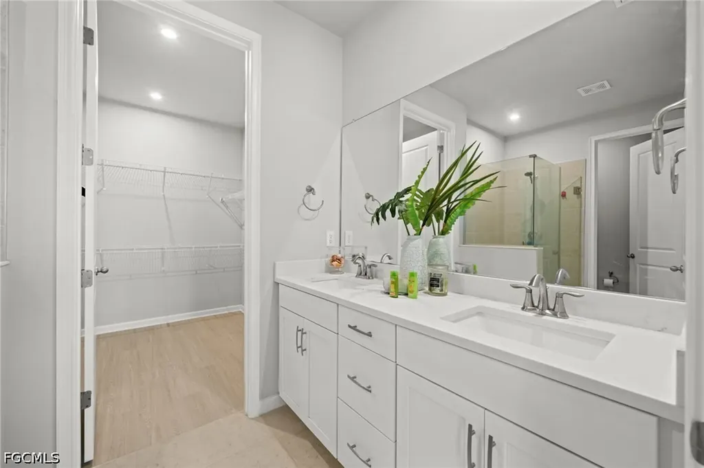 10288 Bonavie Cove Drive Fort Myers FL 33966