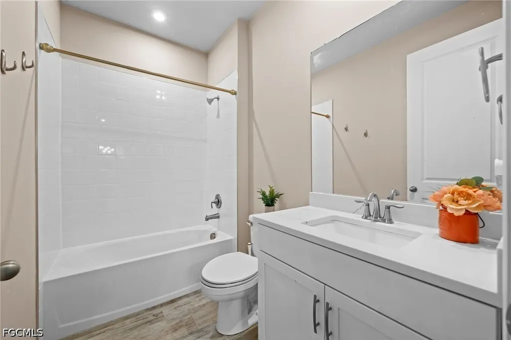 10288 Bonavie Cove Drive Fort Myers FL 33966