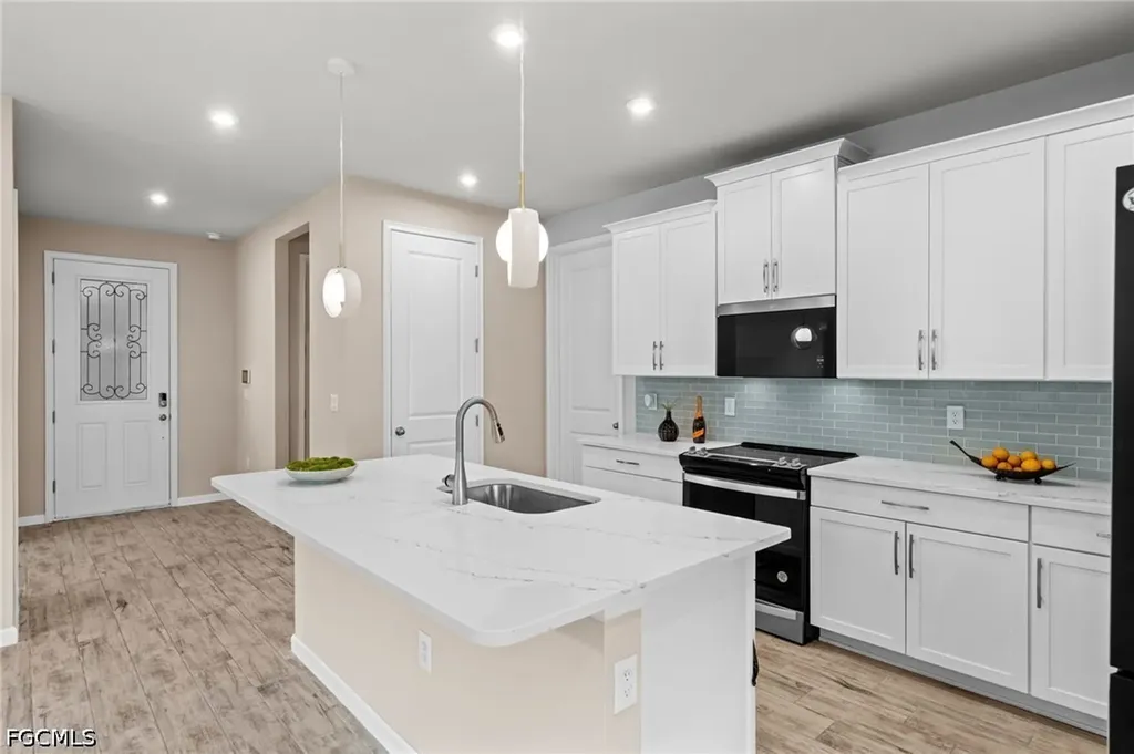 10288 Bonavie Cove Drive Fort Myers FL 33966