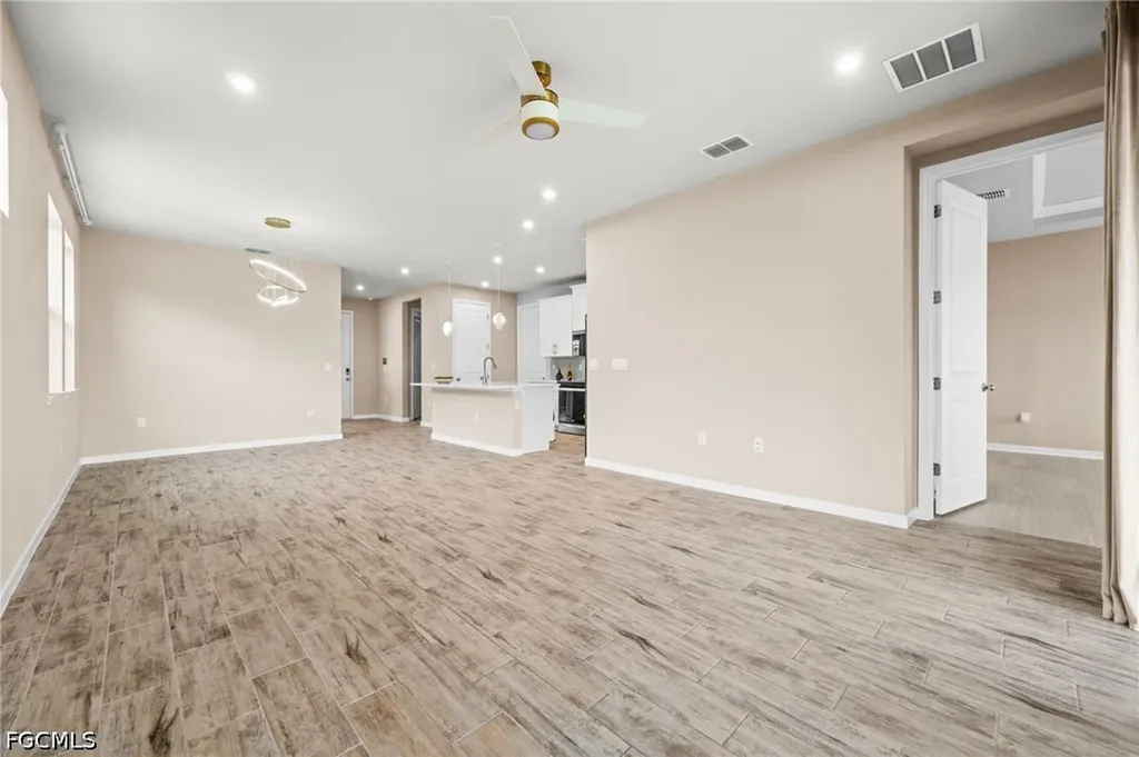 10288 Bonavie Cove Drive Fort Myers FL 33966