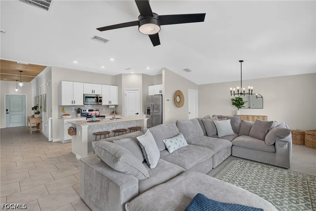 4085 San Clemente Court North Fort Myers FL 33917