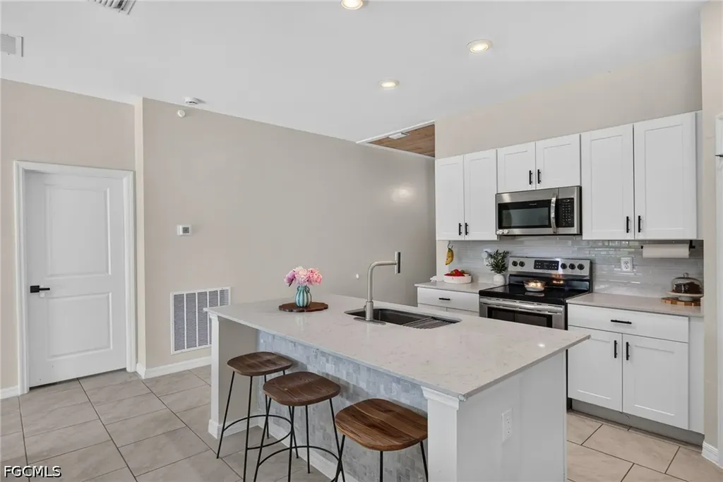 4085 San Clemente Court North Fort Myers FL 33917
