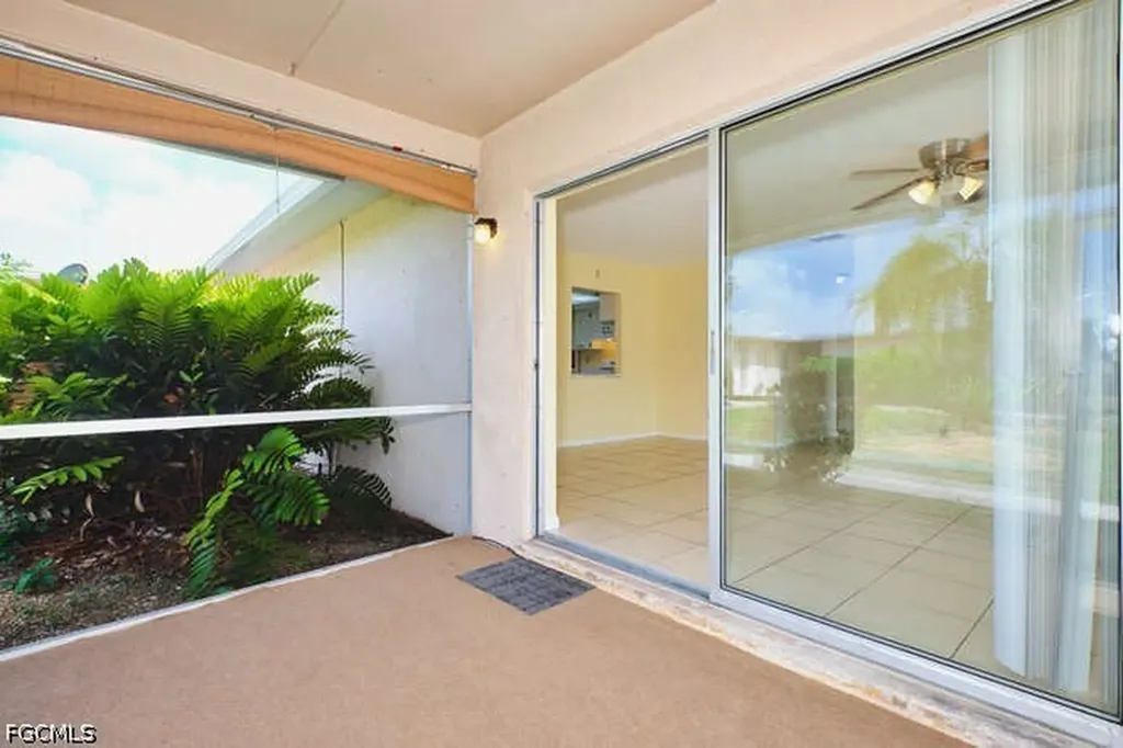 4104 SE 12th Place Cape Coral FL 33904