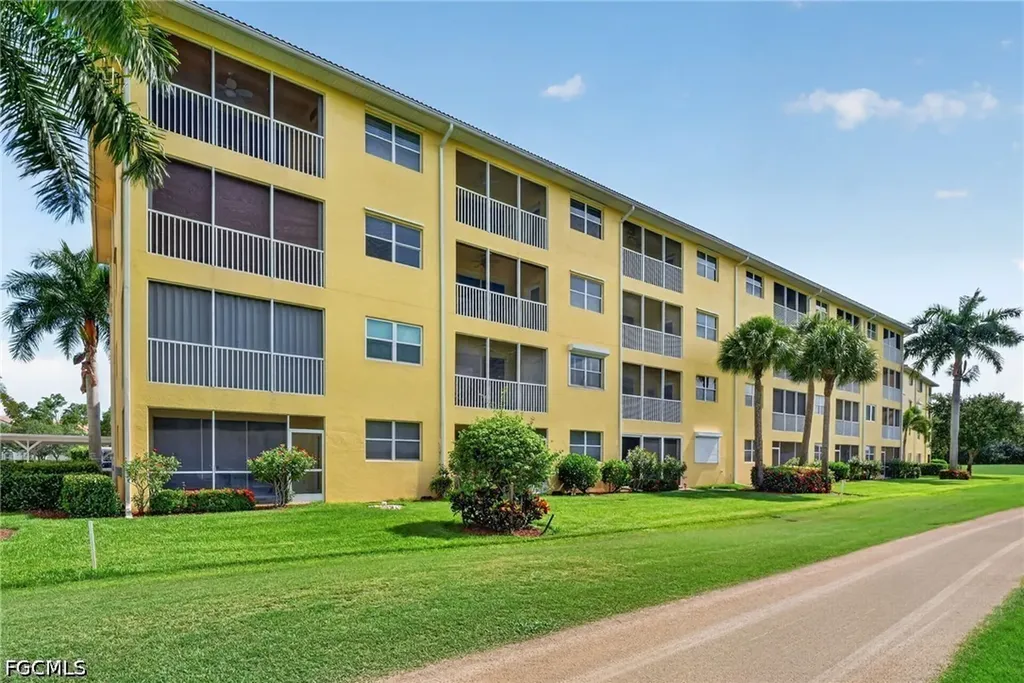 6820 Sterling Greens Place Naples FL 34104