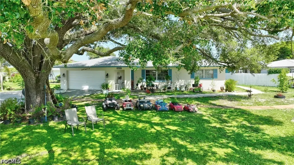 1701 Ridgecrest Street Lehigh Acres FL 33936