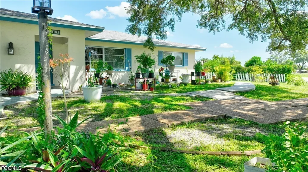 1701 Ridgecrest Street Lehigh Acres FL 33936