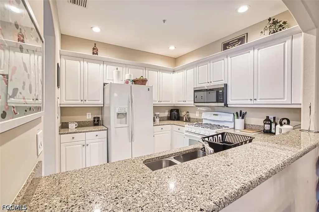 3230 Cottonwood Bend Fort Myers FL 33905