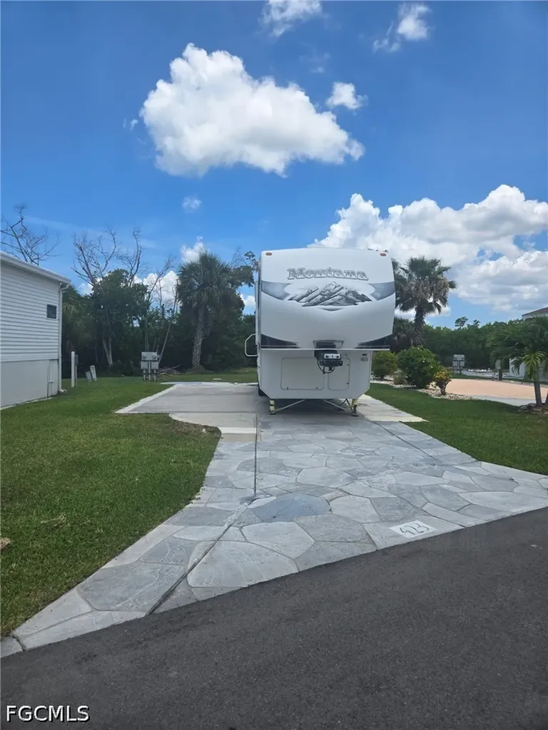 19681 Summerlin #423 Road Fort Myers FL 33908