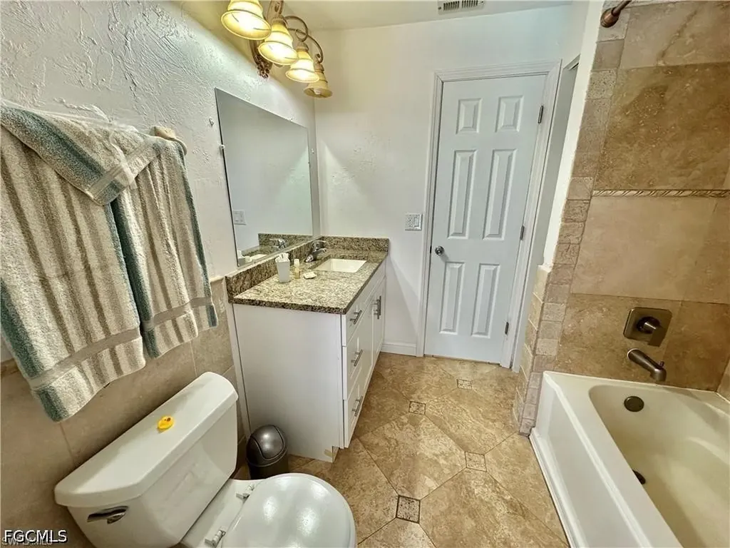 6113 Deer Run Fort Myers FL 33908