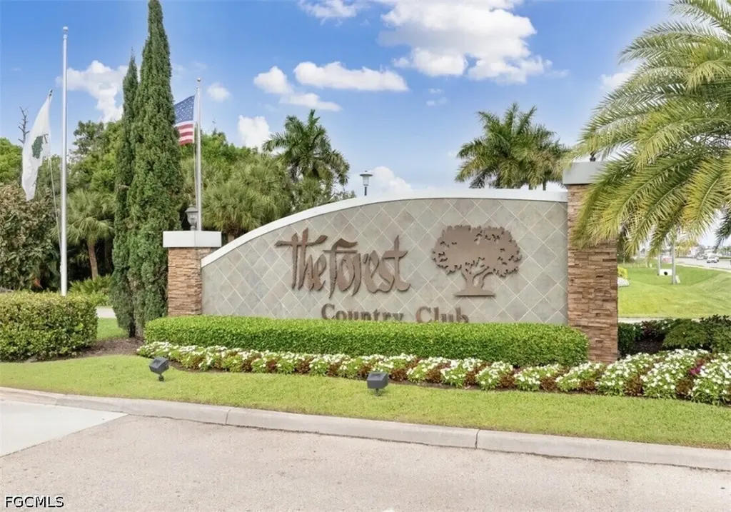 6113 Deer Run Fort Myers FL 33908