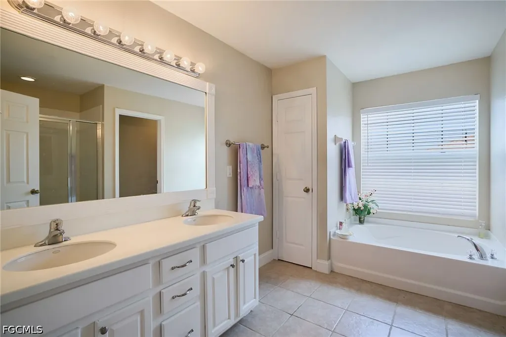 2059 Willow Branch Drive Cape Coral FL 33991