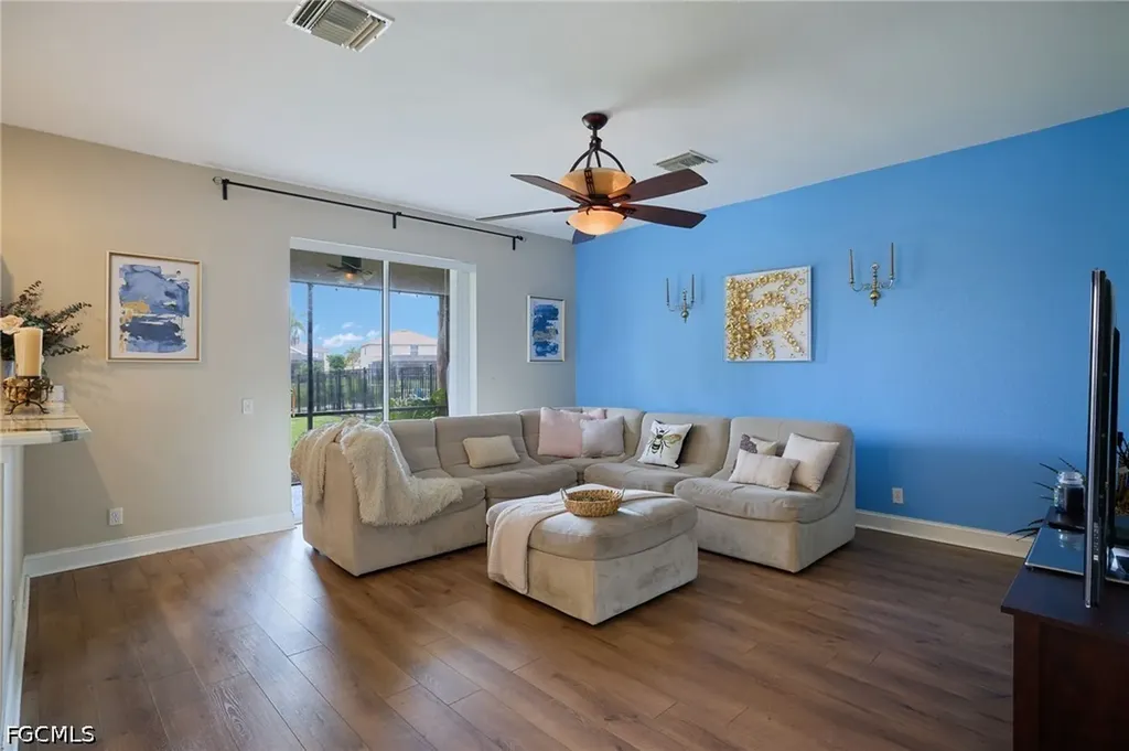 2059 Willow Branch Drive Cape Coral FL 33991