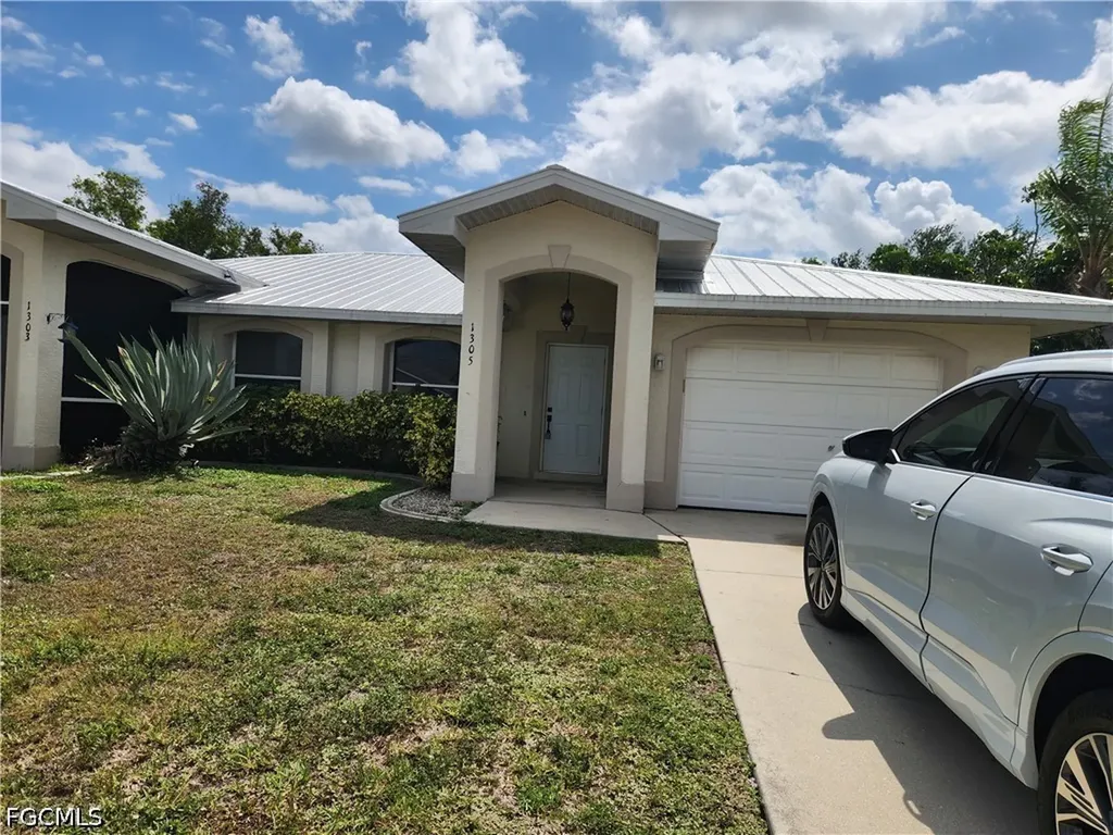 1305 SE 8th Avenue Cape Coral FL 33990