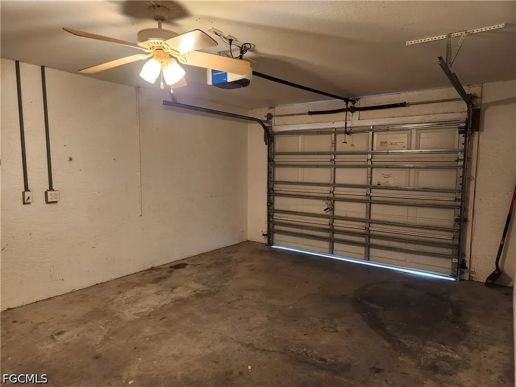 1305 SE 8th Avenue Cape Coral FL 33990