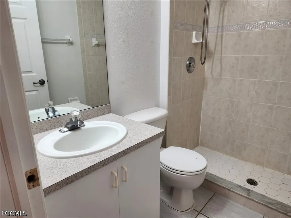 1305 SE 8th Avenue Cape Coral FL 33990