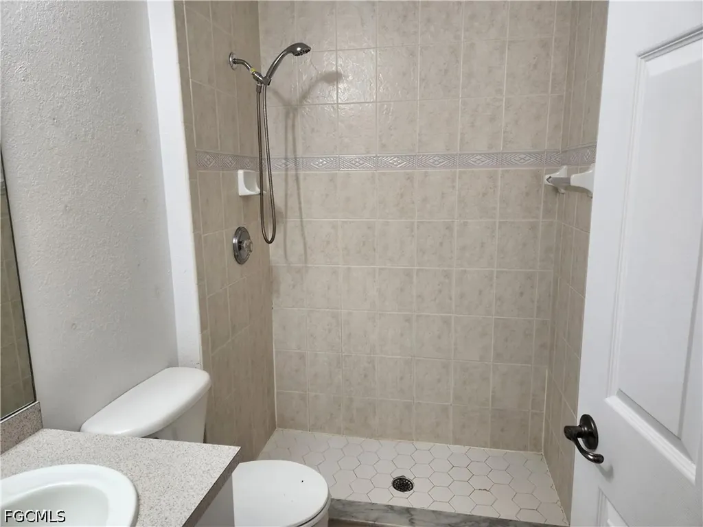 1305 SE 8th Avenue Cape Coral FL 33990
