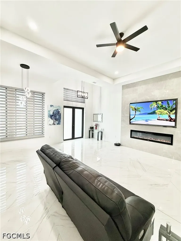 424 SW 26th Avenue Cape Coral FL 33991