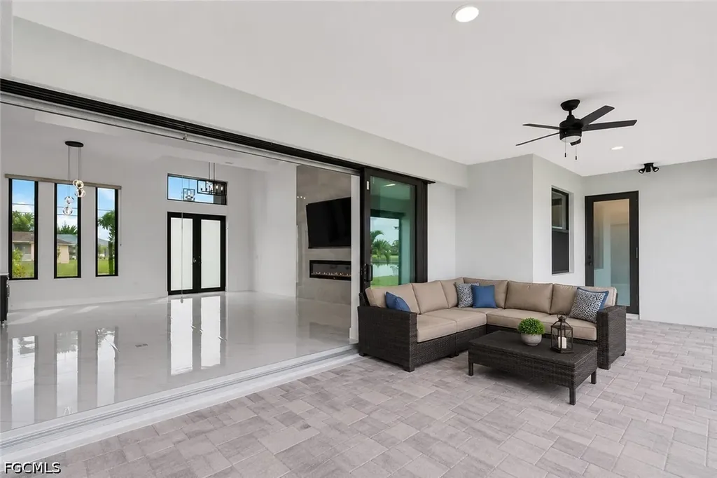 424 SW 26th Avenue Cape Coral FL 33991