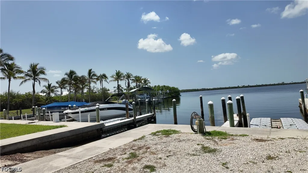 16970 Fishermans Cove Bokeelia FL 33922