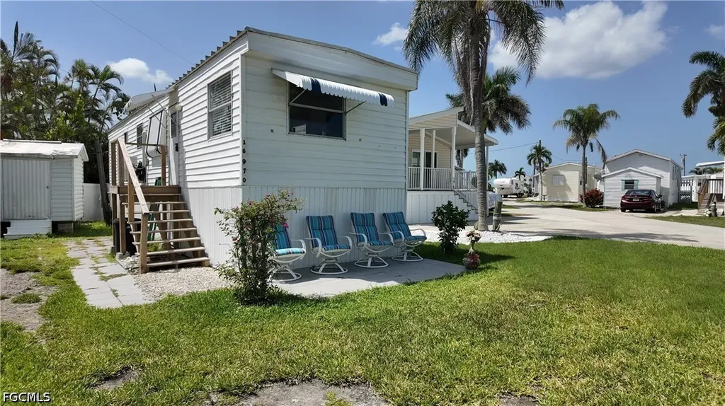 16970 Fishermans Cove Bokeelia FL 33922