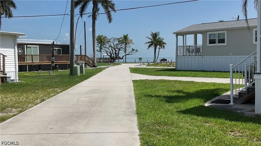 16970 Fishermans Cove Bokeelia FL 33922