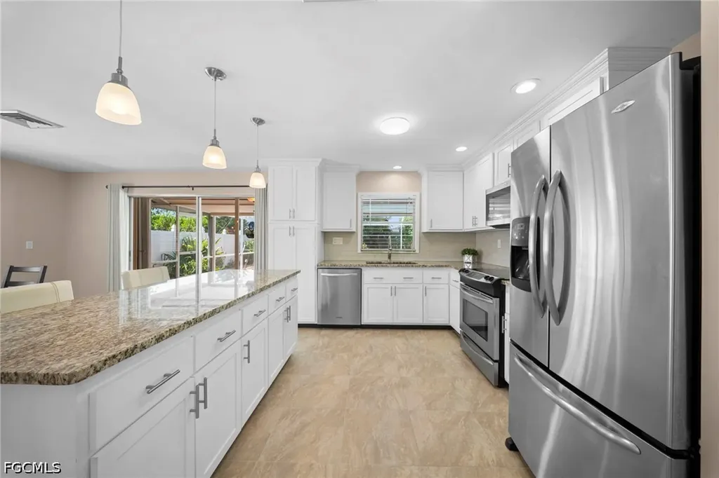 2456 Chandler Avenue Fort Myers FL 33907