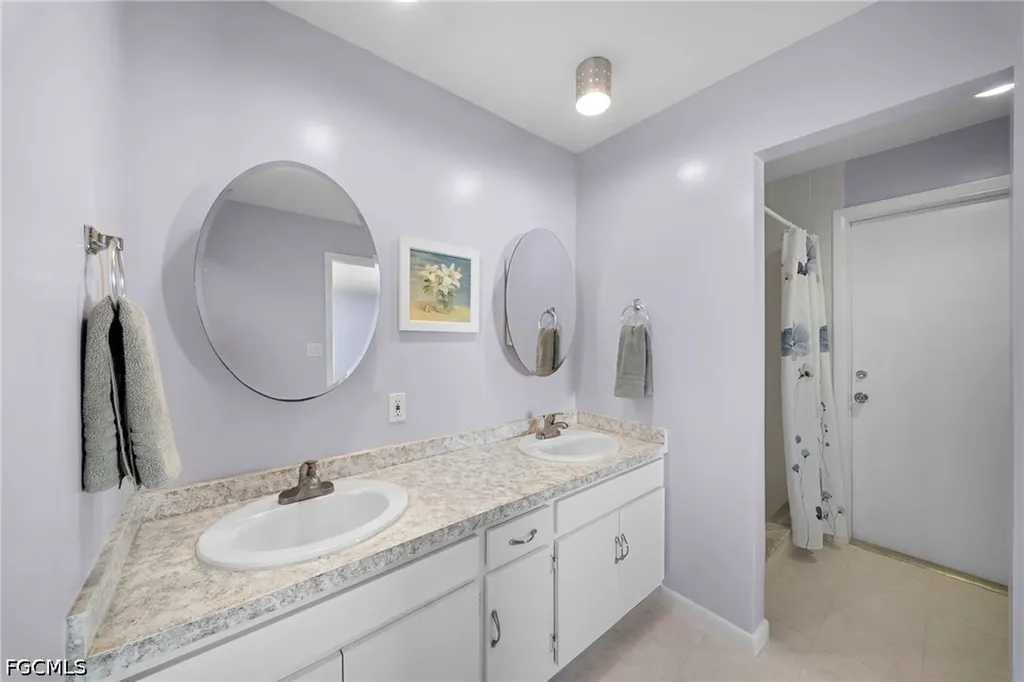 2456 Chandler Avenue Fort Myers FL 33907