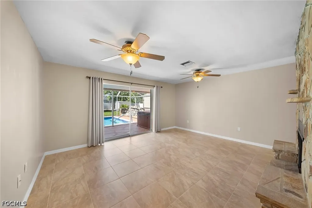 2456 Chandler Avenue Fort Myers FL 33907
