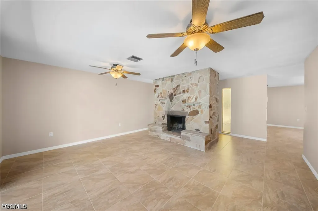 2456 Chandler Avenue Fort Myers FL 33907
