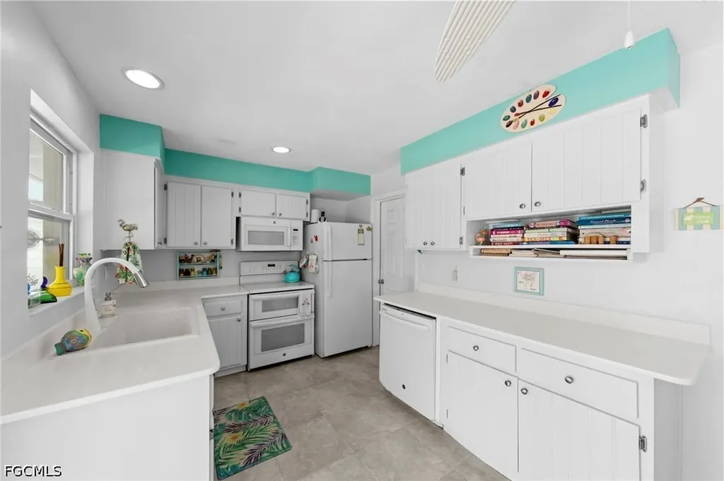 1758 Bikini Court Cape Coral FL 33904