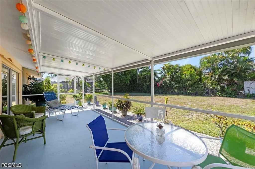 1758 Bikini Court Cape Coral FL 33904