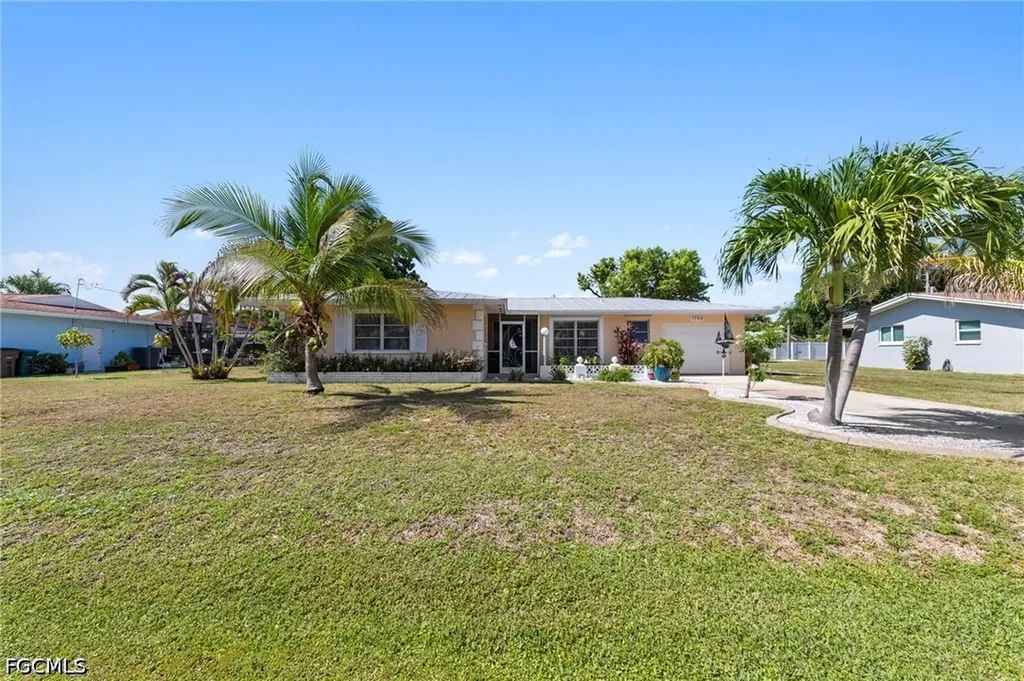 1758 Bikini Court Cape Coral FL 33904